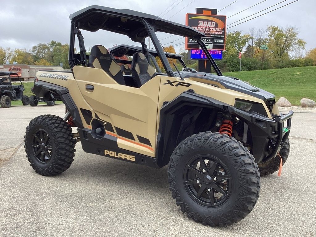 Tan Polaris XP 1000