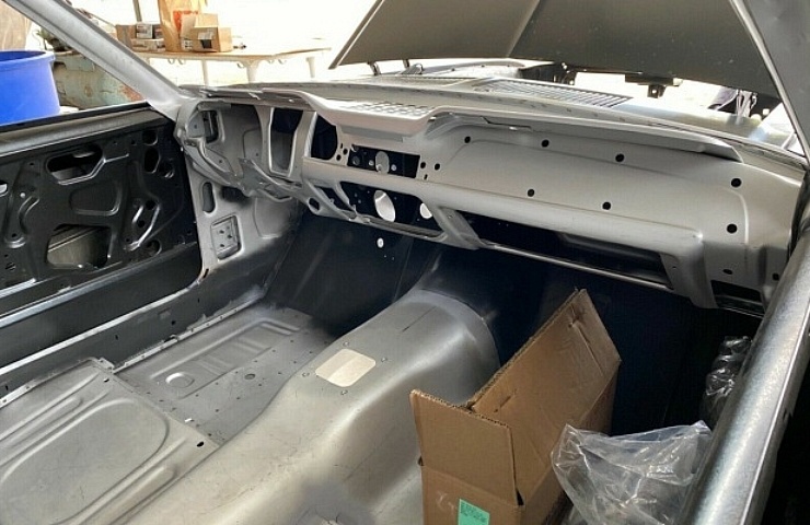 Ford Mustang project car interior gutted