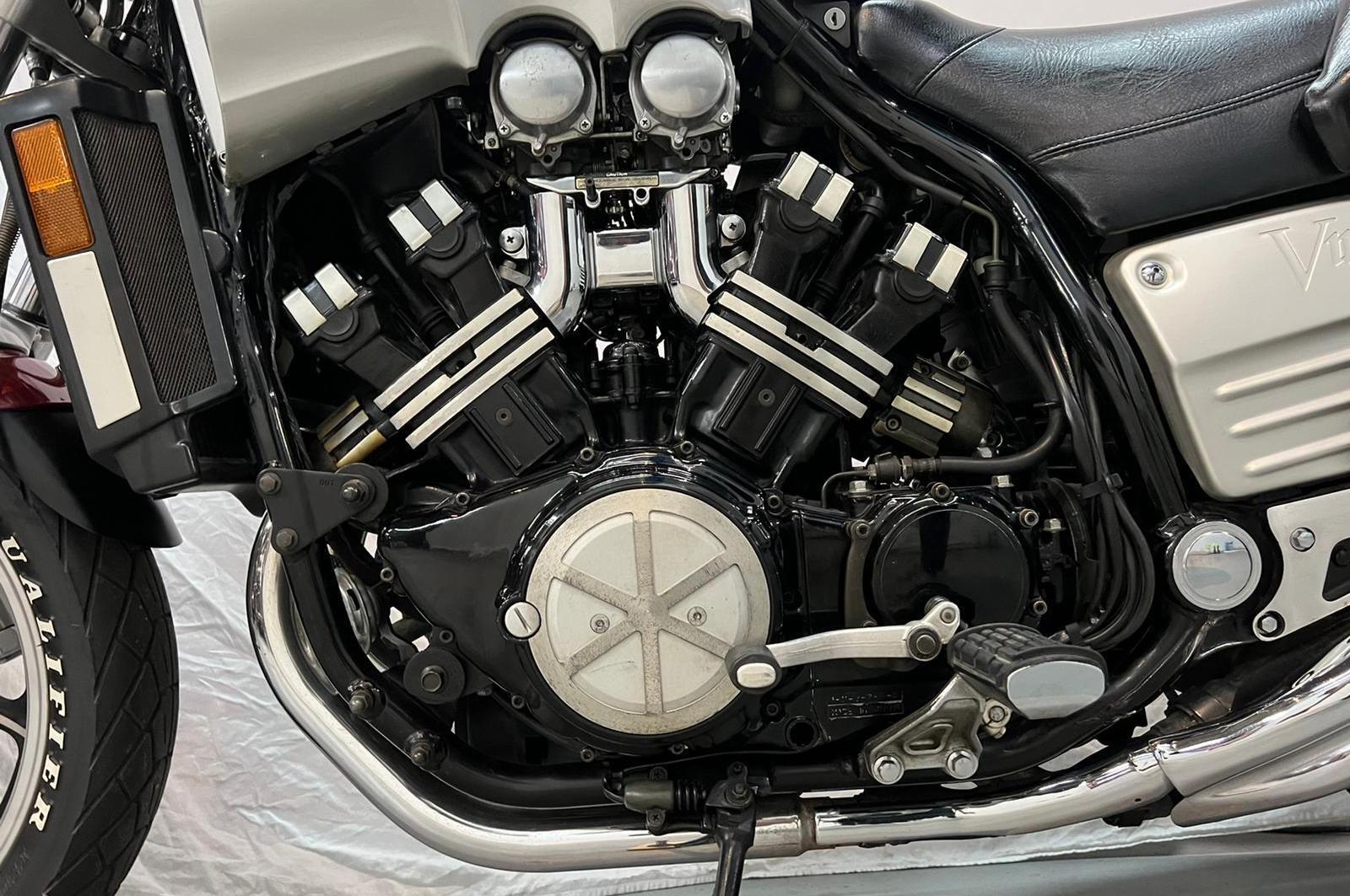 1985 Yamaha VMAX - left side - engine