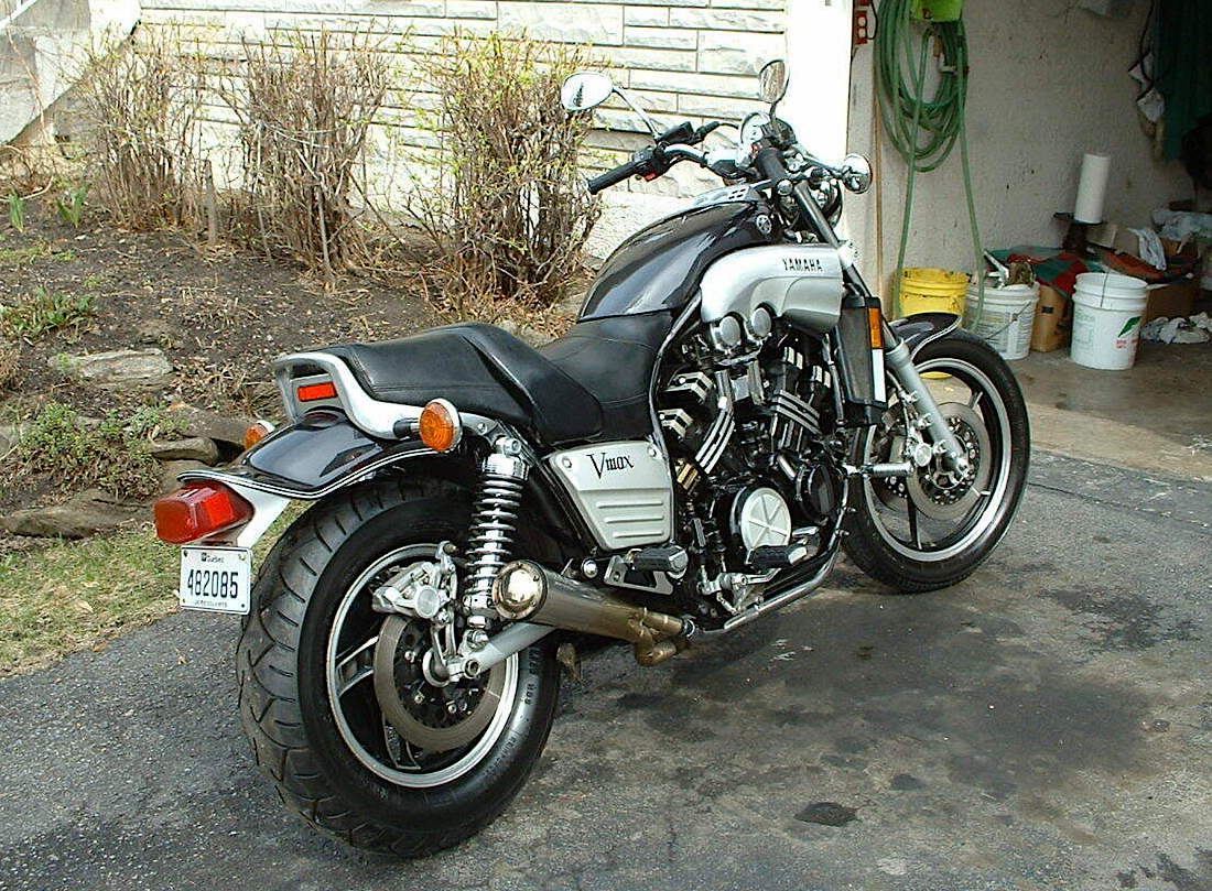 1985 Yamaha VMAX - right rear profile