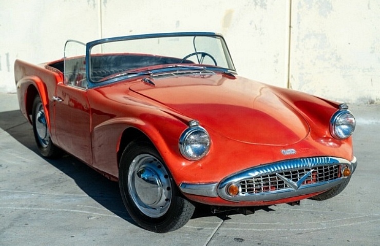 1960 Daimler SP250 - right front profile