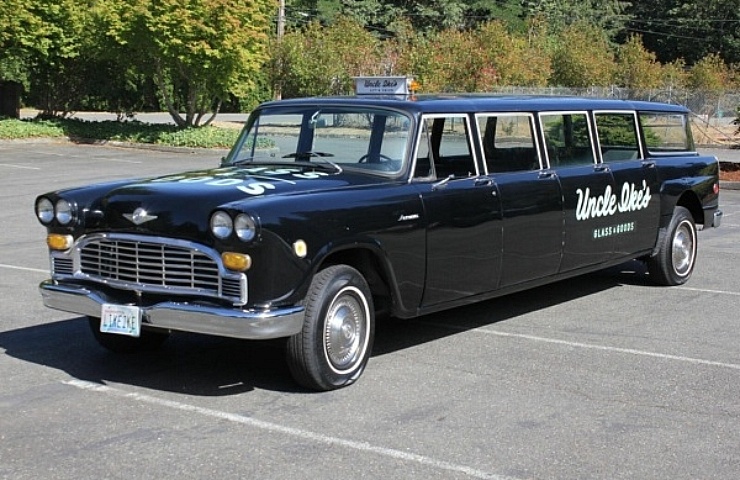 1972 Checker Aerobus - left front profile - featured