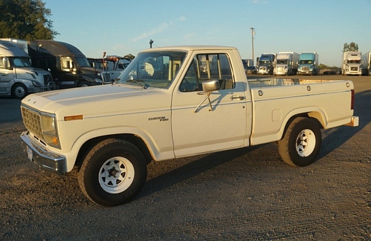1981 Ford F-100 - left front profile - featured