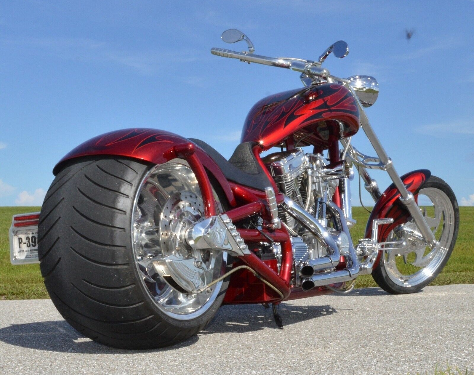Bourget Python Chopper right rear tire low angle