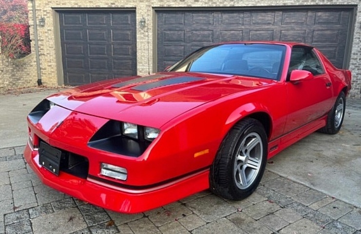 Chevrolet Camaro IROC 1LE - left front profile - featured