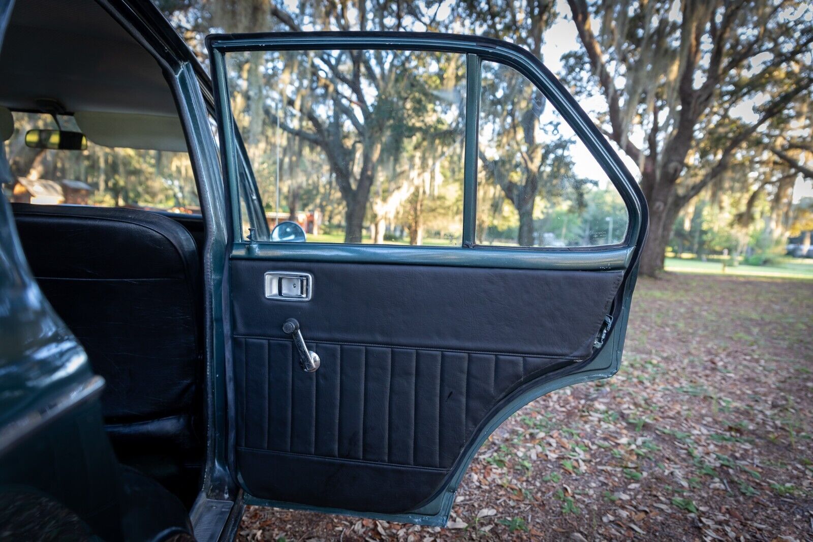 1969 Toyota Corolla - right - rear door card