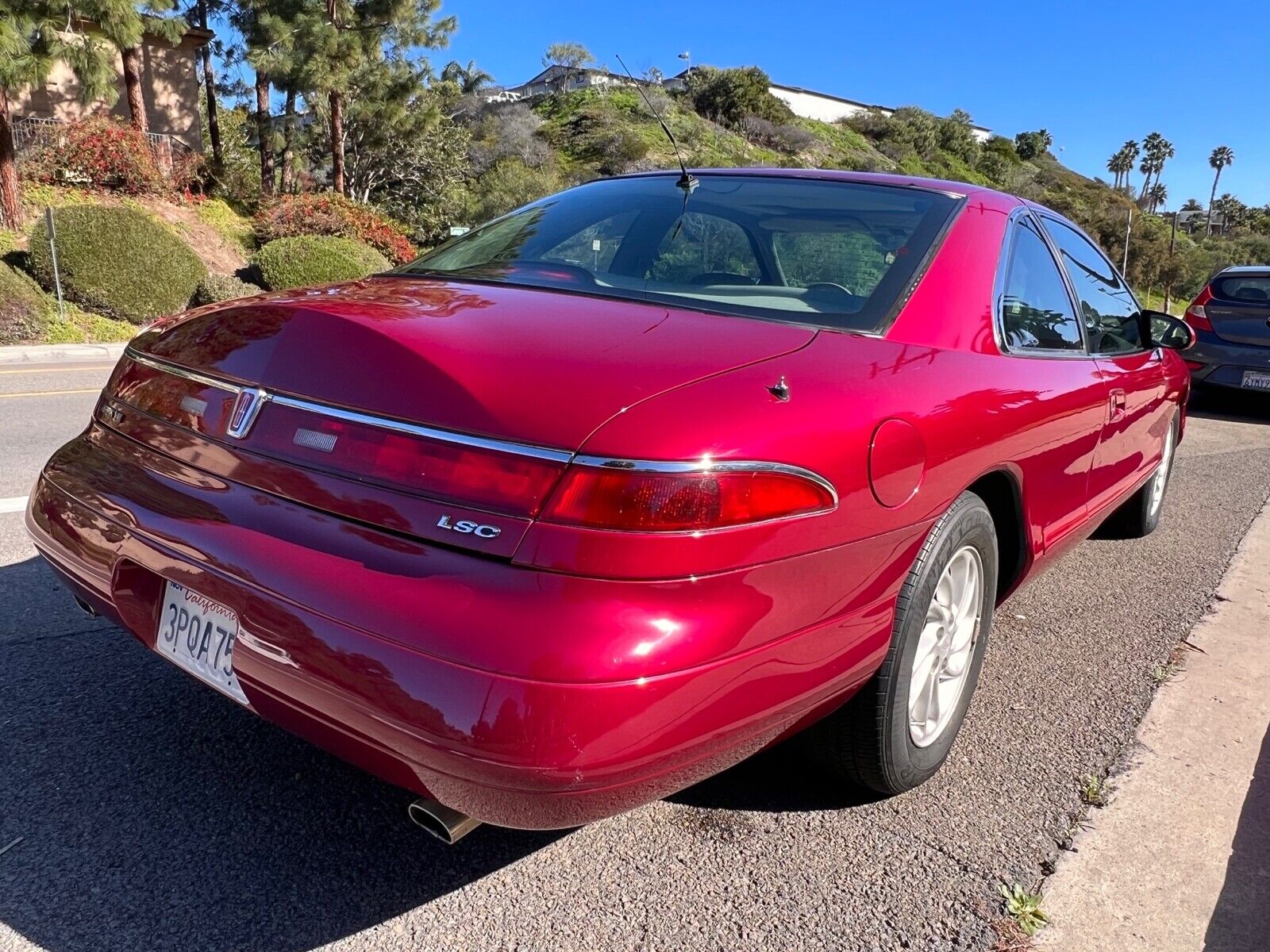 1995 Lincoln Mark VII LSC - right rear low