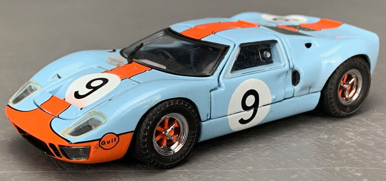 Ford GT40 Gulf diecast