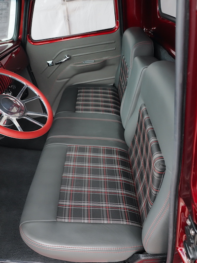 Bench seat with plaid inserts