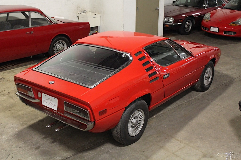 1973 Alfa Romeo Montreal - right rear profile