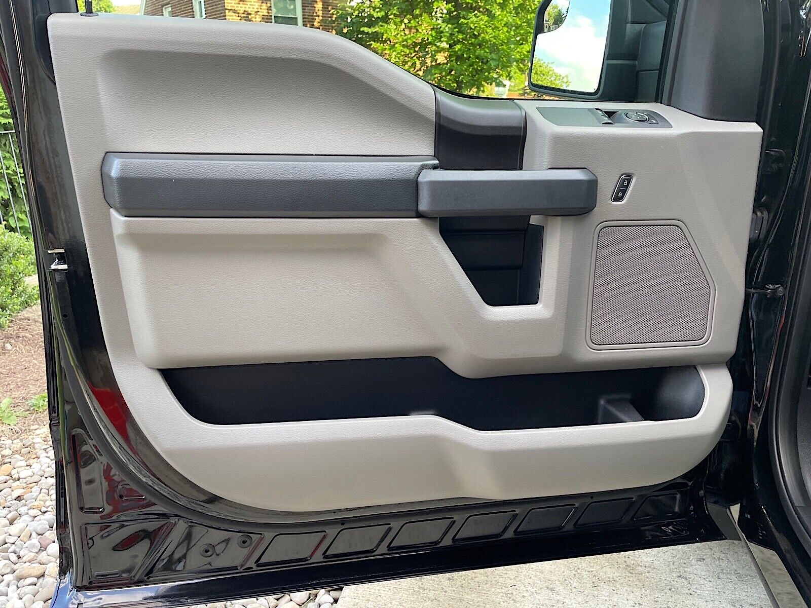 A 650-Horsepower Ford F-150 Nitemare Tuned by Roush - eBay Motors Blog