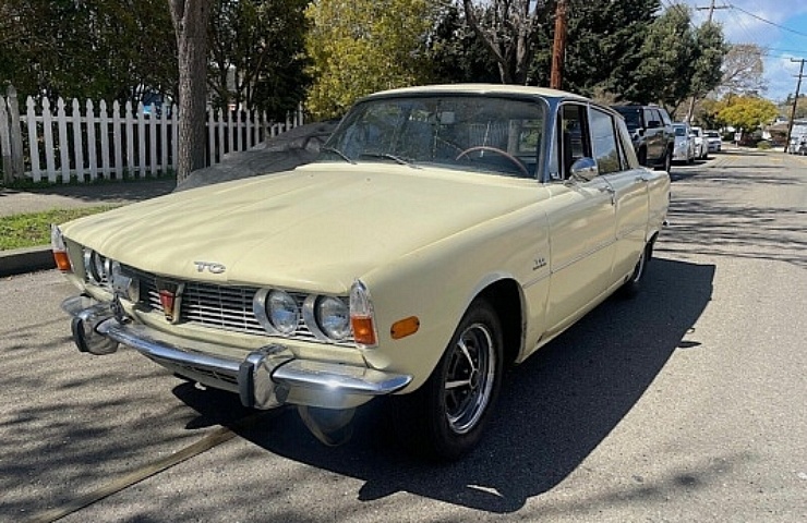1969 Rover 2000 TC - left front profile - featured