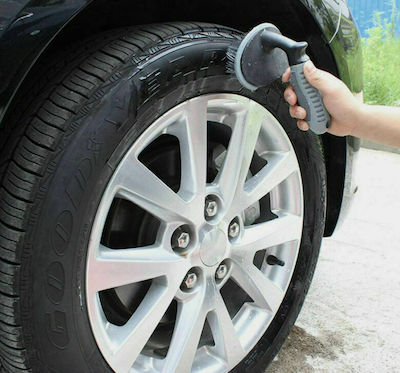 Tire brush 