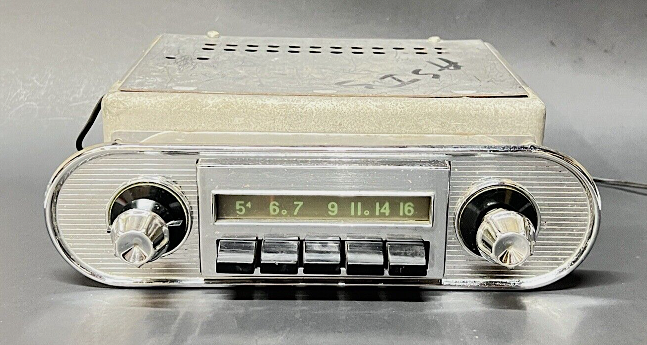 Classic Car Fans Also Love Vintage Car Audio EBay Motors Blog classic-car-fans-also-love-vintage-car-audio-ebay-motors-blog