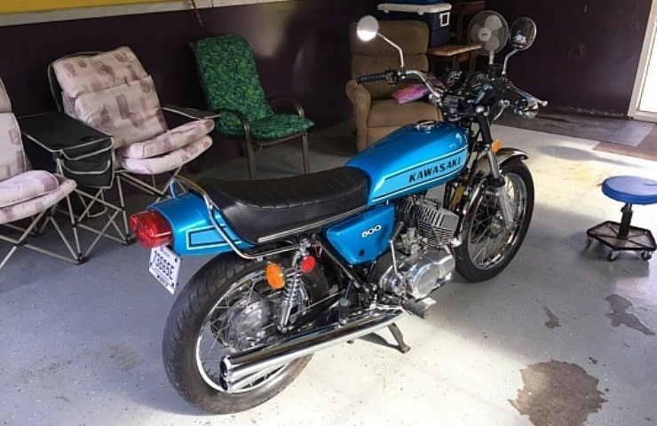 1975 Kawasak h1 500 - right rear profile - featured
