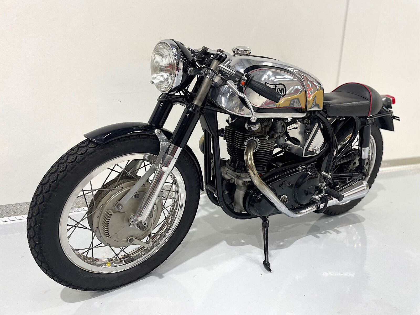 Norton atlas shop cafe racer