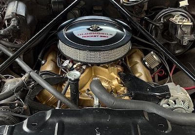350 V-8 engine 