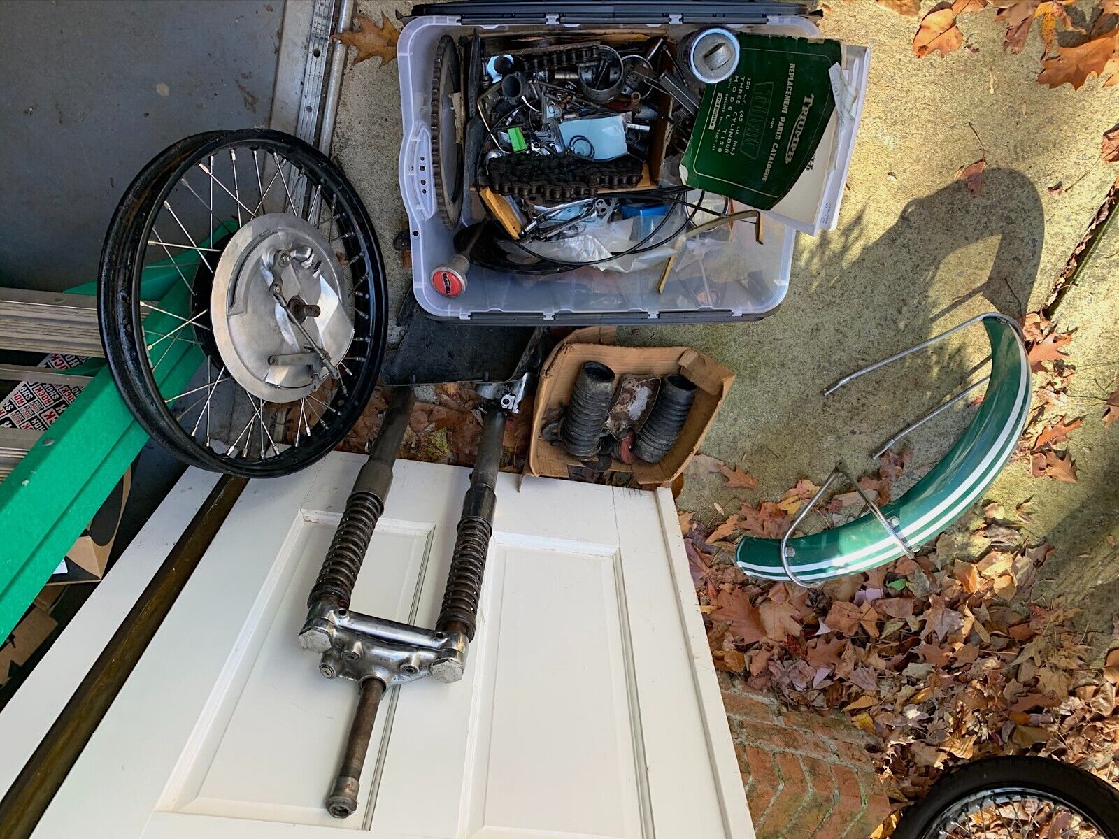triumph trident parts