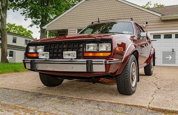 1985 AMC Eagle - driveway hero