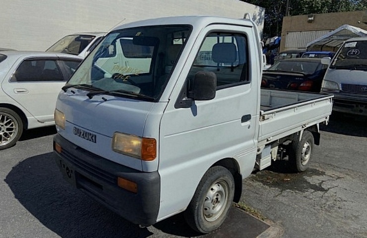 1997 Suzuki Carry 4X4 - left front profile - featured