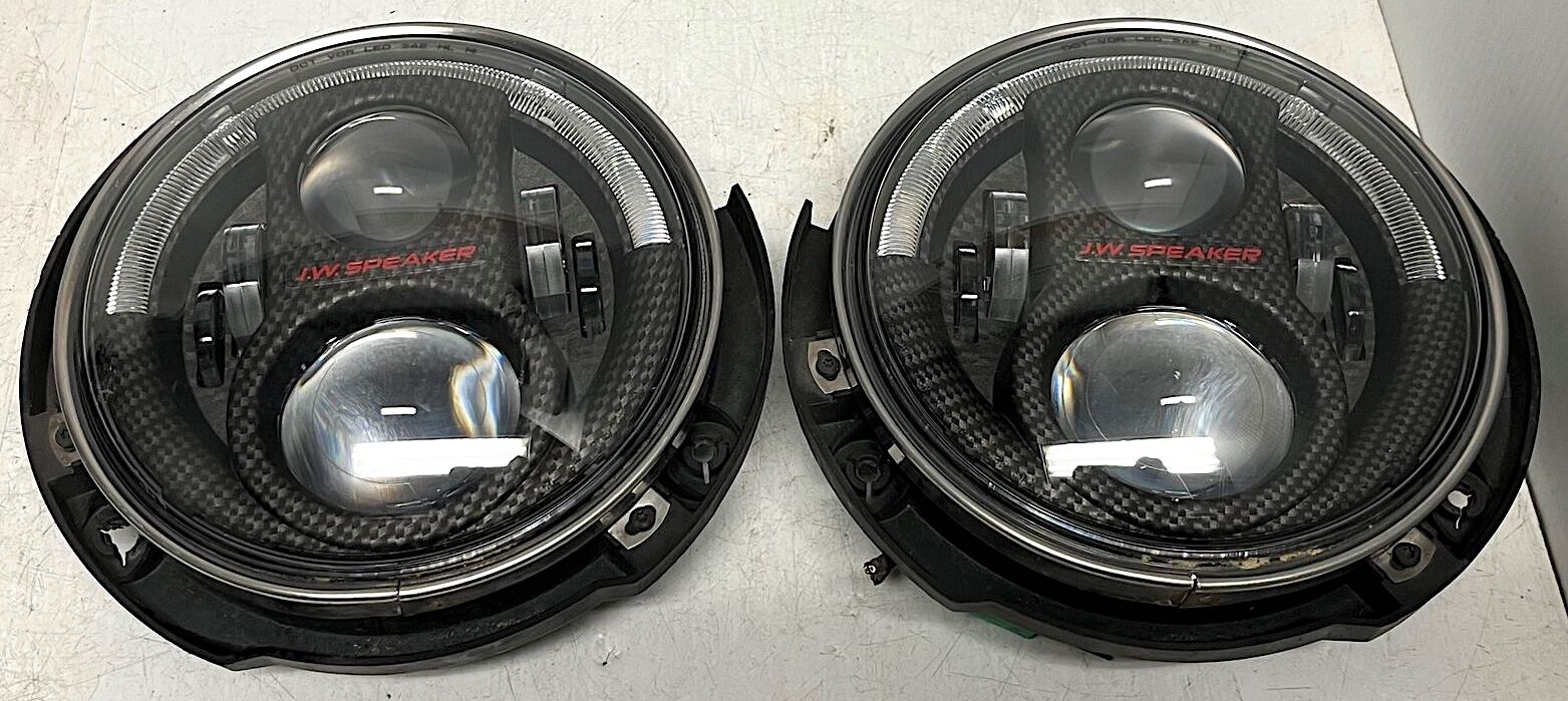 Previously owned JW Speaker headlights - Jeep Wrangler