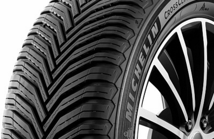 Michelin CrossClimate 2 tread and sidewall detail - featured