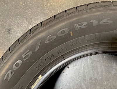 P205/60-R16 Pirelli tire