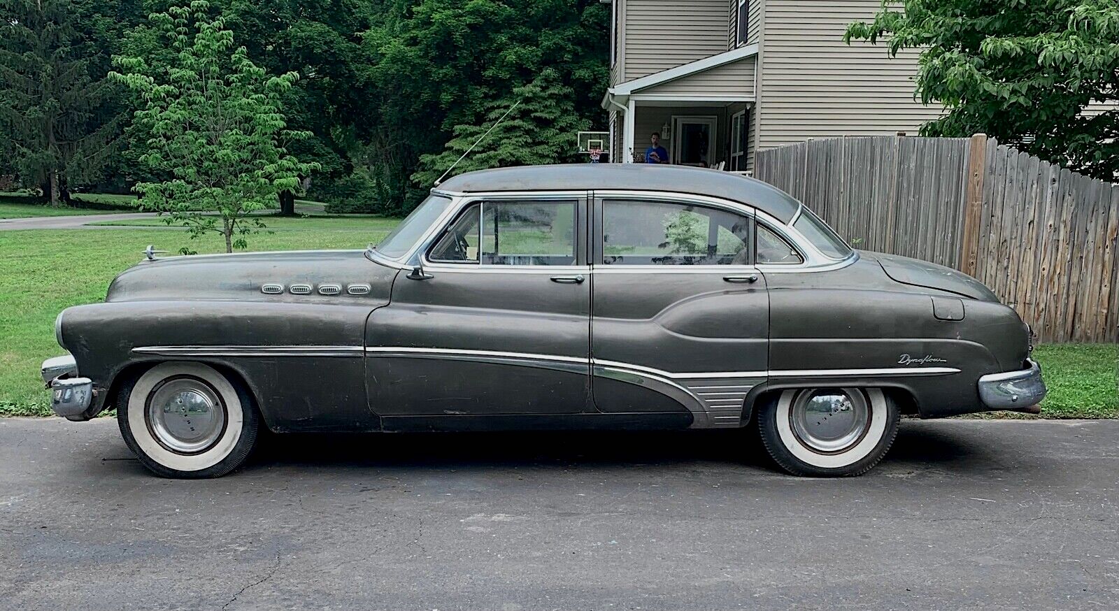 1950 Buick Roadmaster Offers Acres of Chrome and a Straight