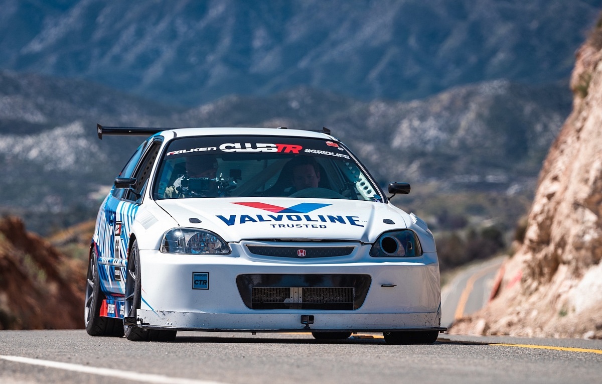 Between 2 Rides Modded Civics Face Off in the Canyons eBay Motors Blog