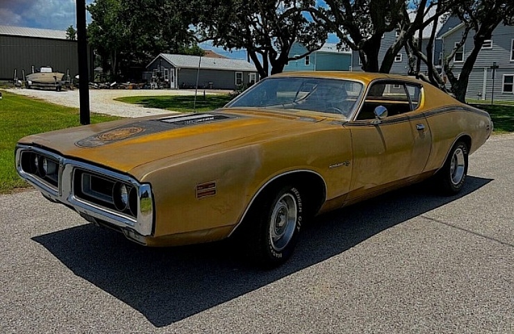 1971 Dodge Super Bee left front profile - featured