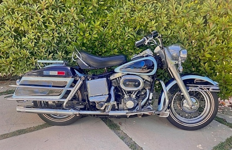 Last Elvis Harley-Davidson FLH 1200 Electra-Glide - right side - featured