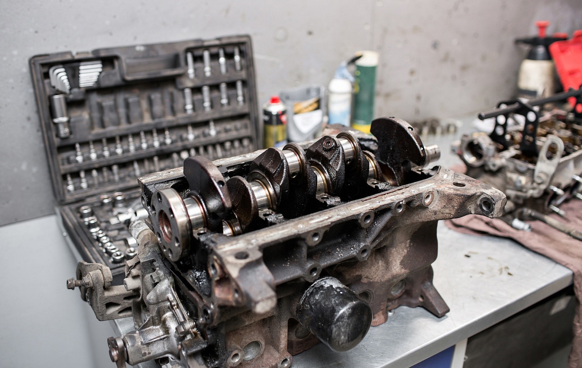 Camshafts and Crankshafts The Differences eBay Motors Blog