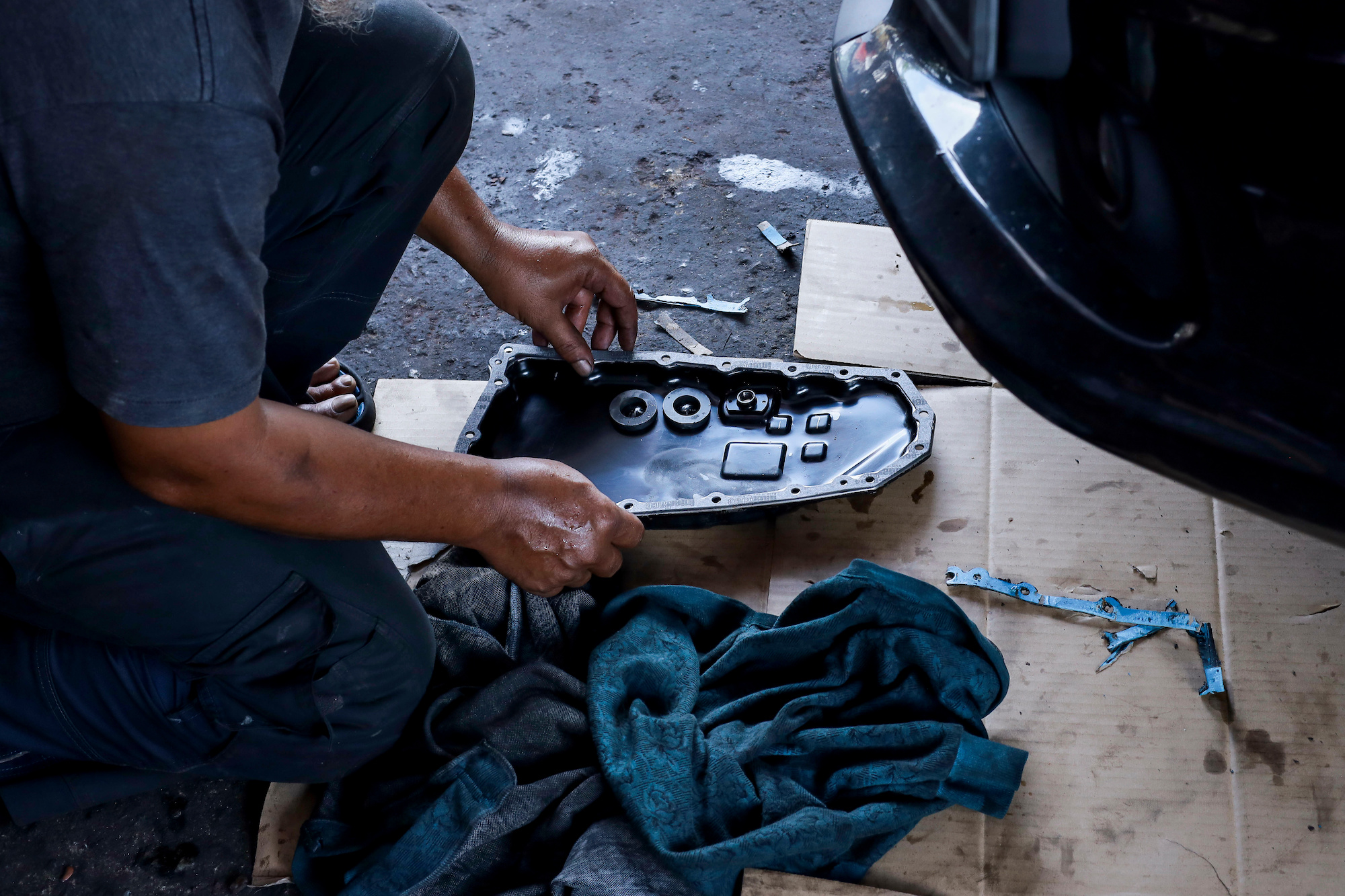 Causes and Cures for Oil Pan Leaks eBay Motors Blog