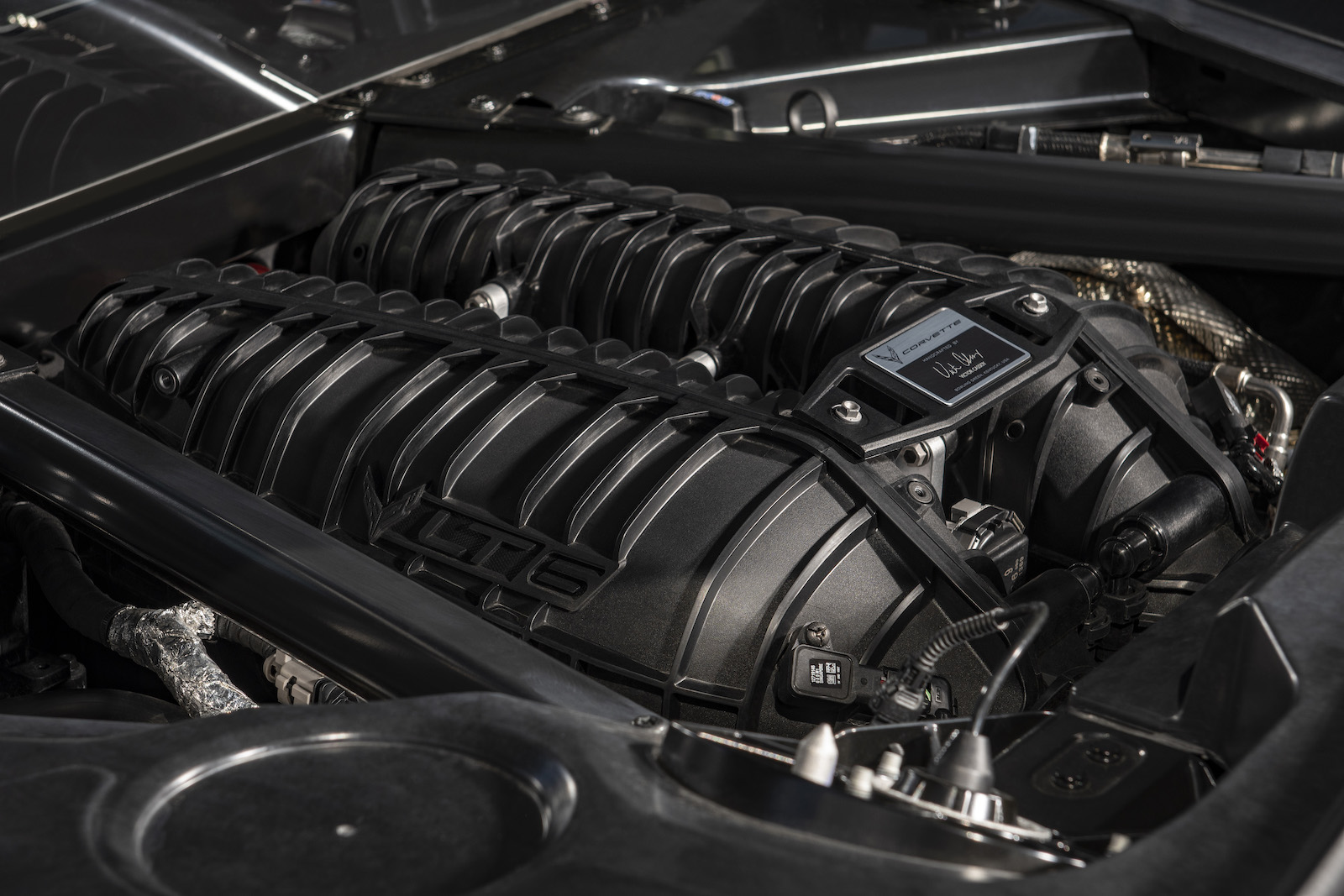 2023 Chevrolet Corvette Z06 - 5.5L flat plane crank LT6 V-8 engine 
