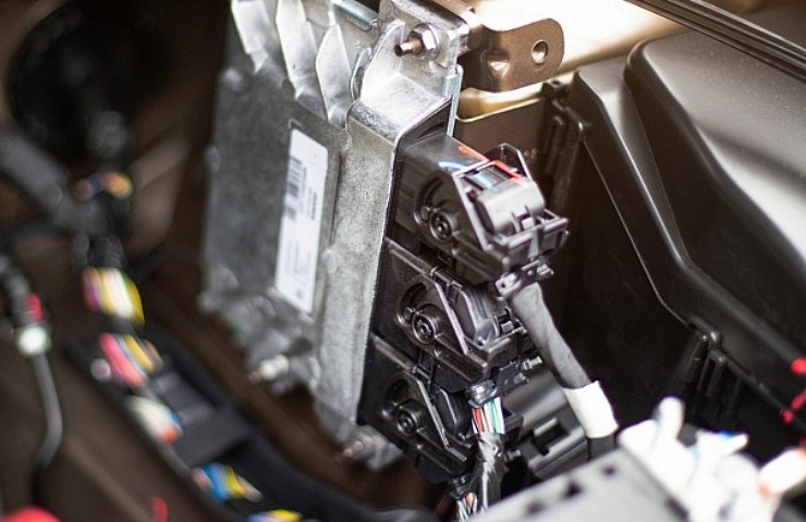 The electronic engine control unit in the engine compartment