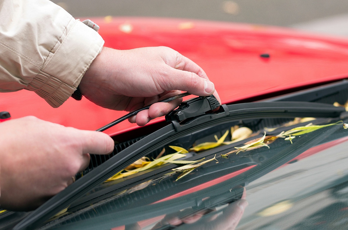 How to Change Your Windshield Wipers eBay Motors Blog