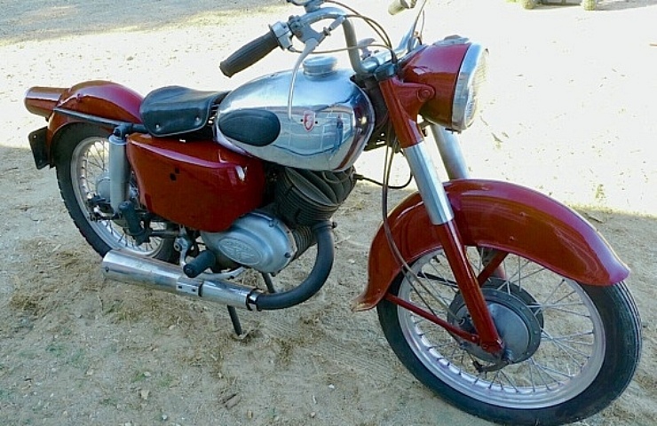 1959 Zundapp Super Sabre 250 - right front profile - featured