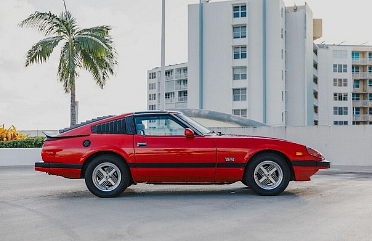 1982 Datsun 280ZX Turbo - right side - featured