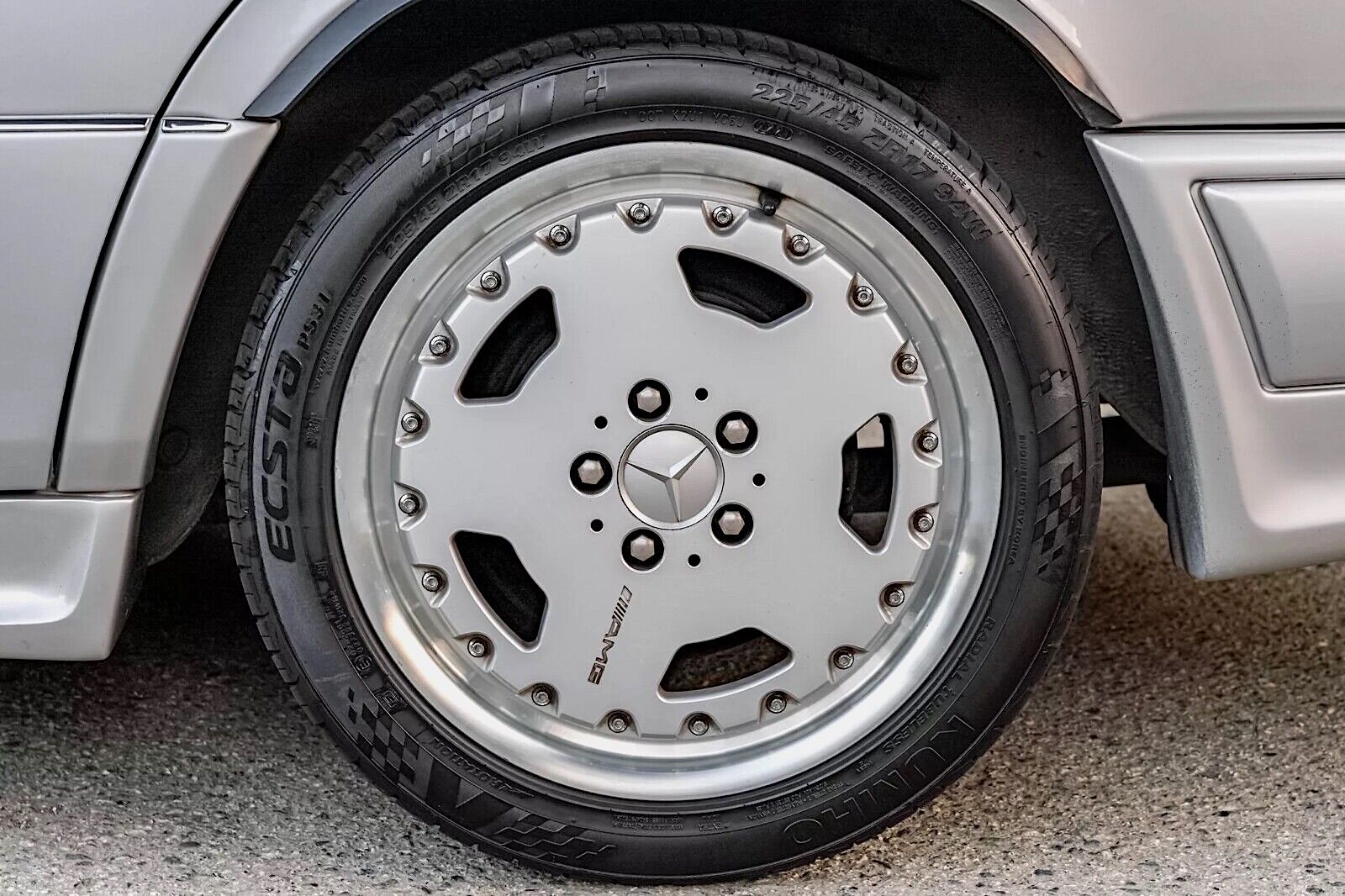 -*様 ✯希少✯W124 AMG E280 LTD用ホイール 様 ✯希少✯W124 AMG E280 LTD用ホイール ✯希少✯W124 AMG E280