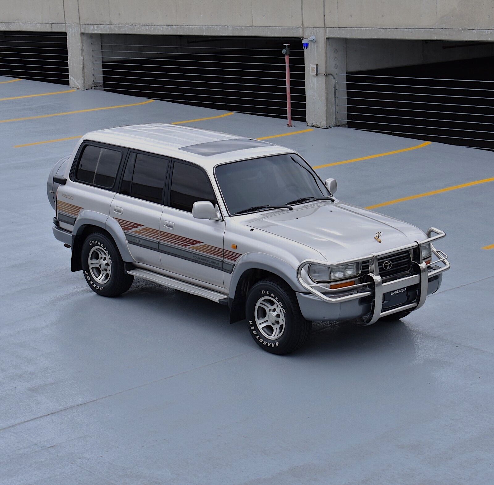 1997 Toyota Land Cruiser VXR Limited - right front profile - featured