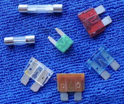 A variety of automotive fuses
