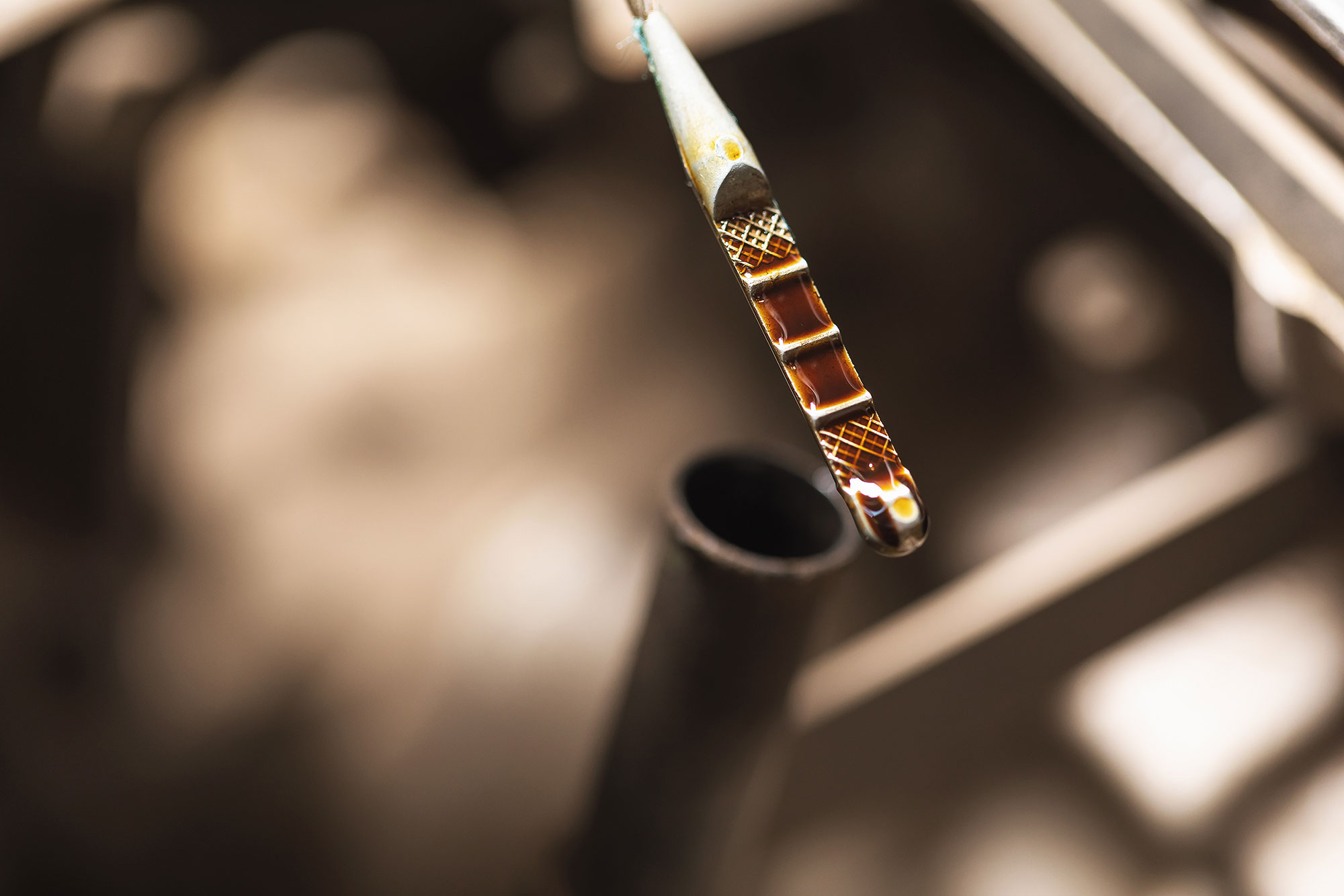 Oil dipstick measuring marks