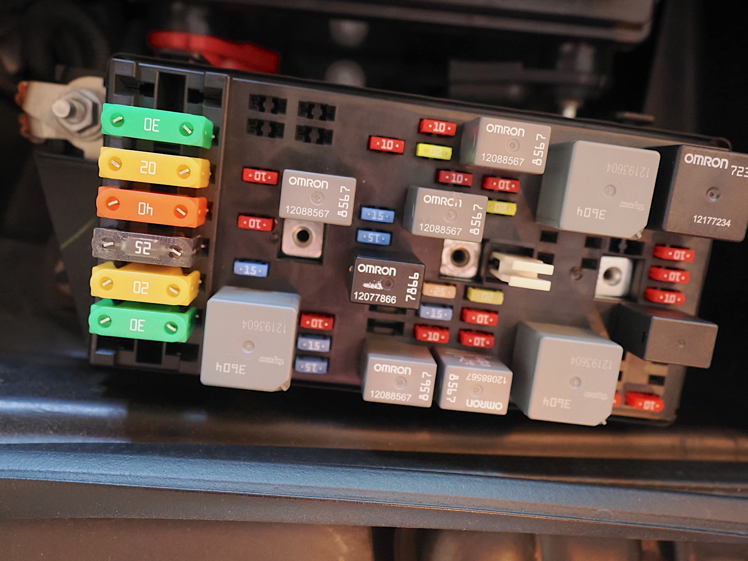 Fuse box with Omron relays