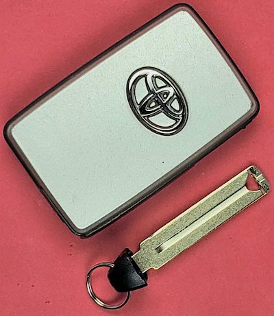 Passive Toyota car key fob