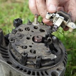 How Automotive Voltage Regulators Work