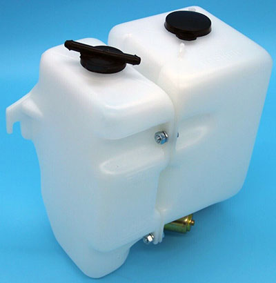 Windshield wiper fluid tank