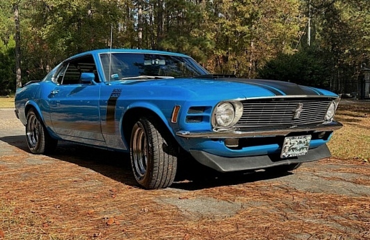 1970 Ford Mustang Boss 302 - right front profile - featured