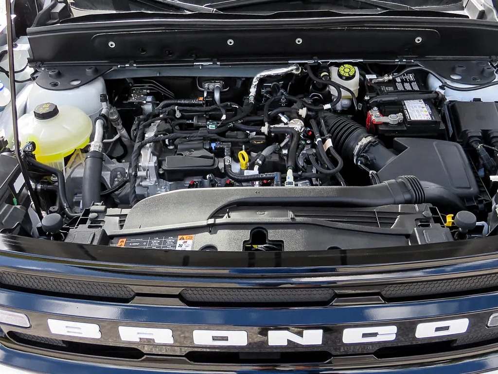 A 1.5-liter 3-cylinder EcoBoost engine in a Ford Bronco Sport.