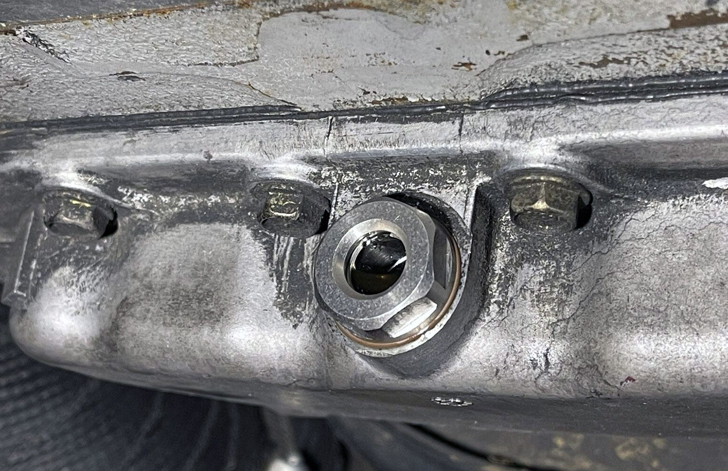 Transmission drain plug