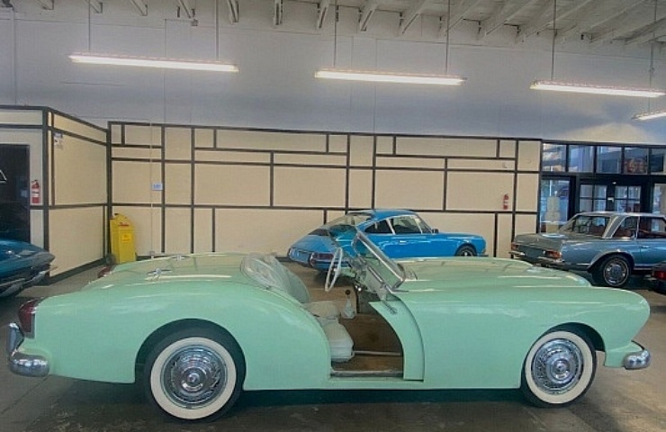 1954 Kaiser Darrin - right side